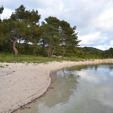 Nella Апартаменты *