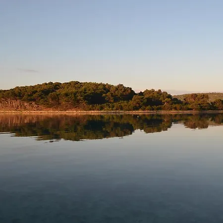 Nella Апартаменты Молат