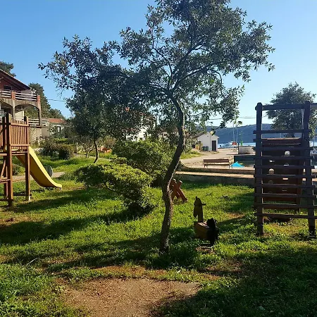 Nella Molat